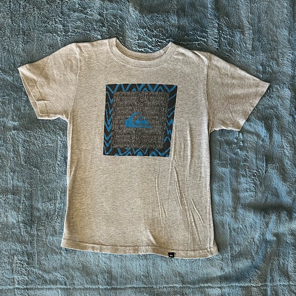 Quicksilver -  Three (3) s/s tees bundle - (Boys Small) - Picture 4 of 11